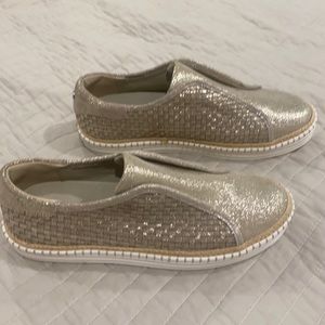 j slides size 8.5 never worn metallic